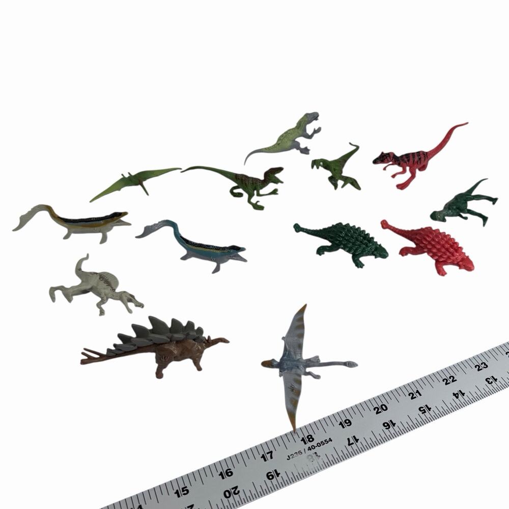 Jurassic World 2015 Hasbro Mini Dinosaur Figures Lot of 13 JW Marked Uni Amblin